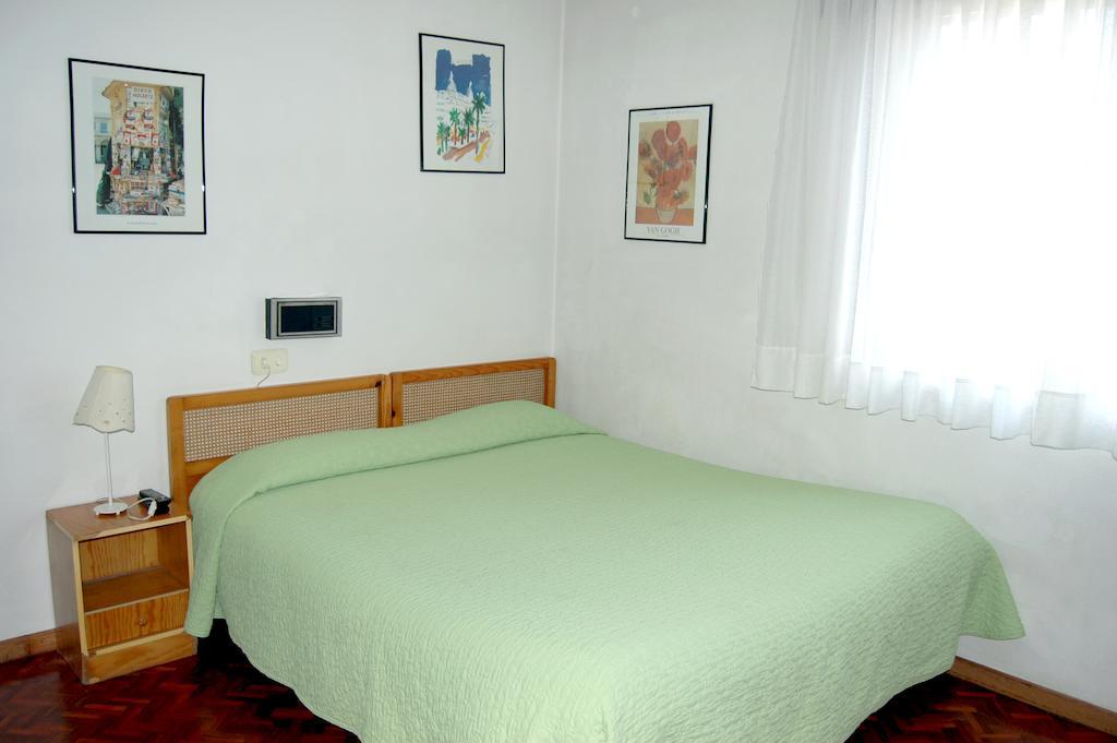 Hostal Charo II Santiago de Compostela Cameră foto
